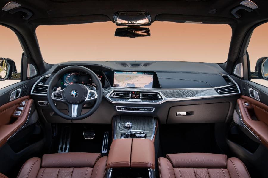 Торпедо BMW X7 M50d (G07) 2019 года  (WW) (фото 18 из 41)